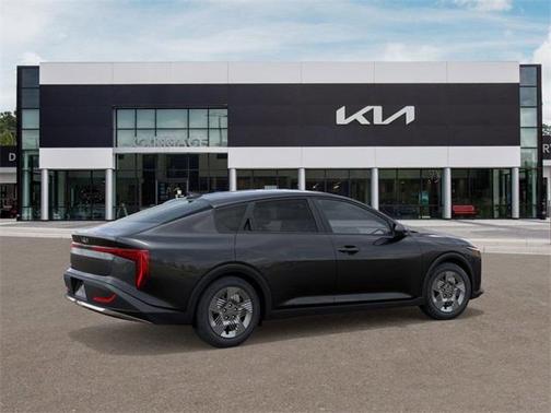 2026 Kia K4 LX