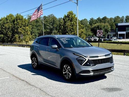 Everlasting Silver 2024 Kia Sportage EX