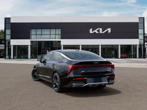 Aurora Black Pearl 2026 Kia K5 GT-Line