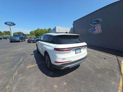 White 2023 Lincoln Corsair Standard