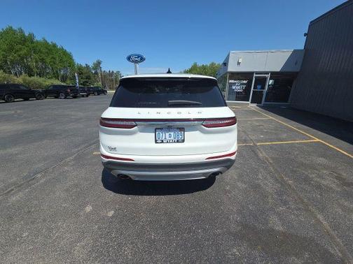 White 2023 Lincoln Corsair Standard