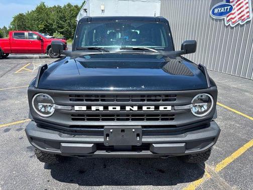 Shadow Black 2025 Ford Bronco Base