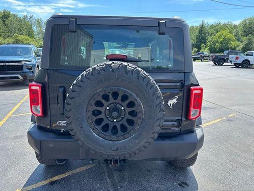 Shadow Black 2025 Ford Bronco Base