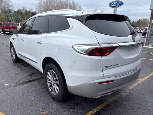 2023 Buick Enclave Essence AWD