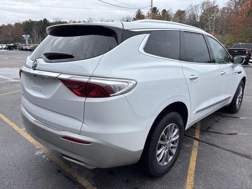 2023 Buick Enclave Essence AWD