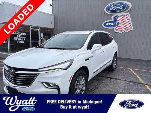 2023 Buick Enclave Essence AWD