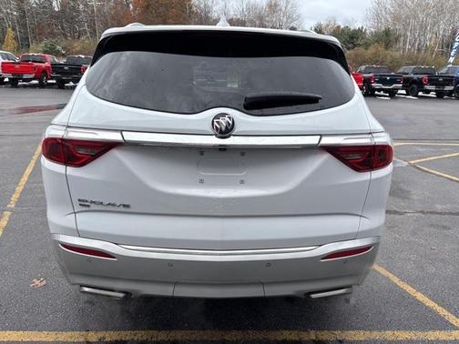 2023 Buick Enclave Essence AWD