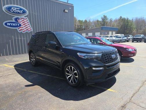 Black 2022 Ford Explorer ST-Line