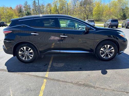 Black 2017 Nissan Murano S
