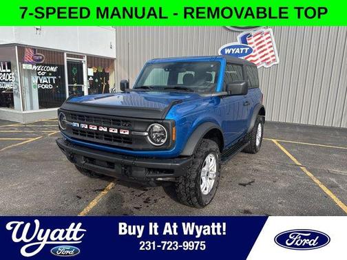 Blue Metallic 2021 Ford Bronco Base
