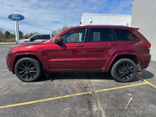 Velvet Red Pearlcoat 2021 Jeep Grand Cherokee Altitude
