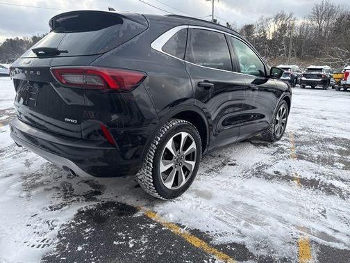 2023 Ford Escape Platinum