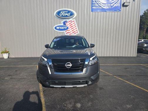 2022 Nissan Pathfinder Platinum 4WD