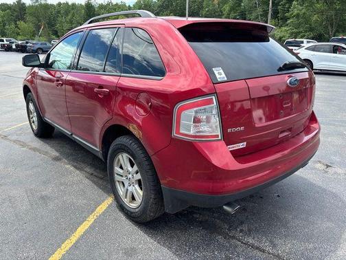 Red 2008 Ford Edge SEL