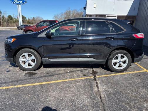 2020 Ford Edge SE