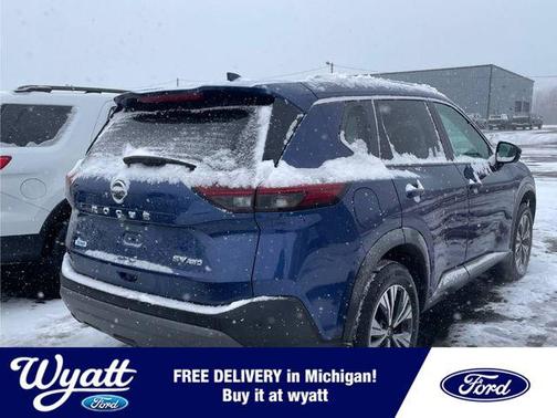 2021 Nissan Rogue SV