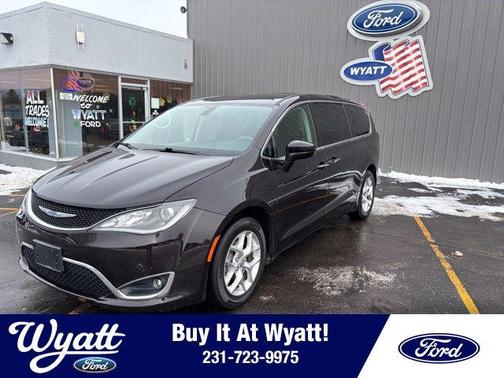 2018 Chrysler Pacifica Touring Plus