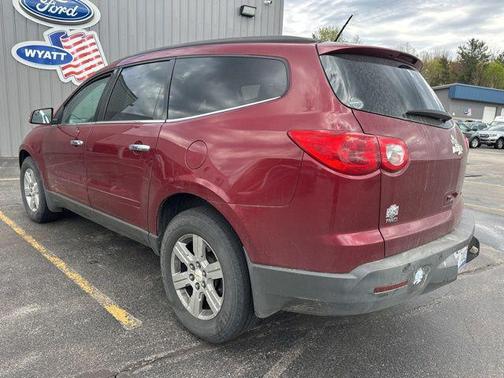 Red Jewel Tintcoat 2011 Chevrolet Traverse 2LT