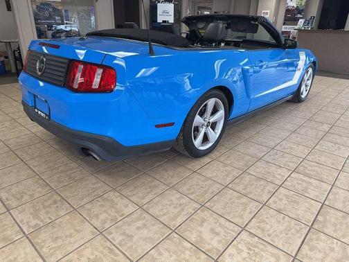 2011 Ford Mustang GT Premium
