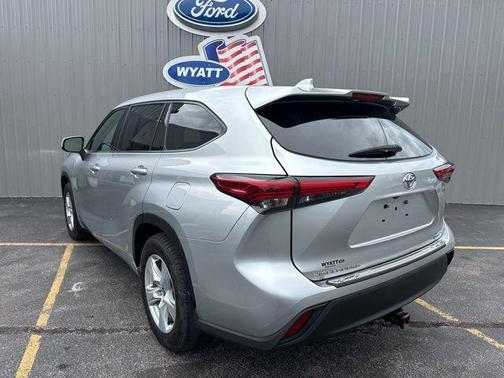 2021 Toyota Highlander LE