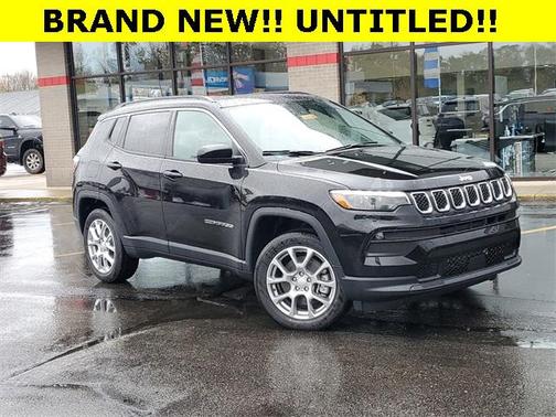 2023 Jeep Compass Latitude Lux