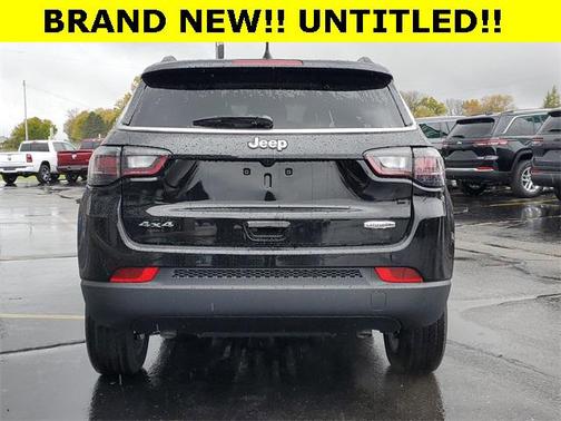 2023 Jeep Compass Latitude Lux