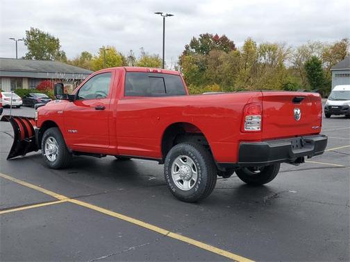 2022 RAM 2500 Tradesman Regular Cab 4x4 8' Box