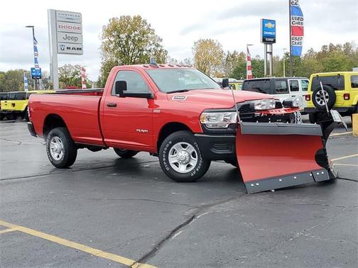 2022 RAM 2500 Tradesman Regular Cab 4x4 8' Box