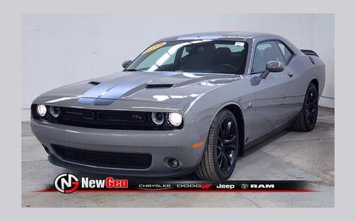 Destroyer Gray Clearcoat 2018 Dodge Challenger R/T
