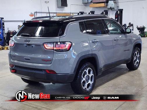 Sting-Gray Clearcoat 2022 Jeep Compass Trailhawk
