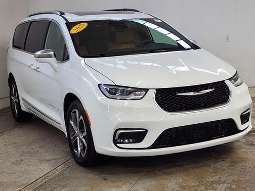 2022 Chrysler Pacifica L