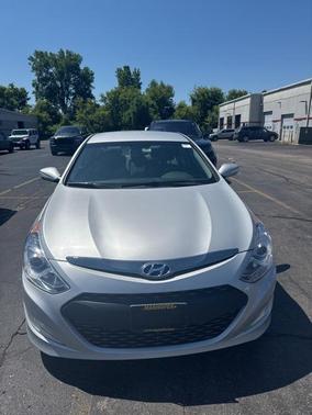 2015 Hyundai SONATA Hybrid Base
