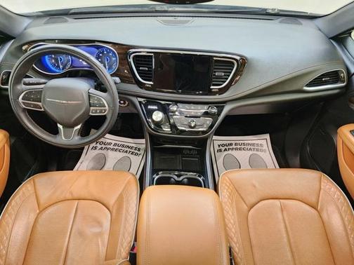 2022 Chrysler Pacifica L
