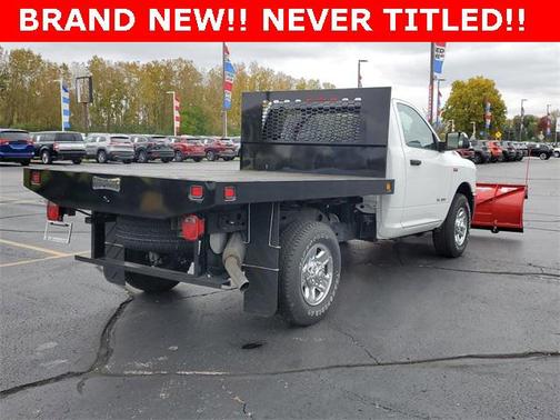 2022 RAM 2500 Tradesman Regular Cab 4x4 8' Box