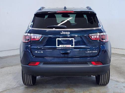 Fathom Blue Pearl Coat 2026 Jeep Compass Limited