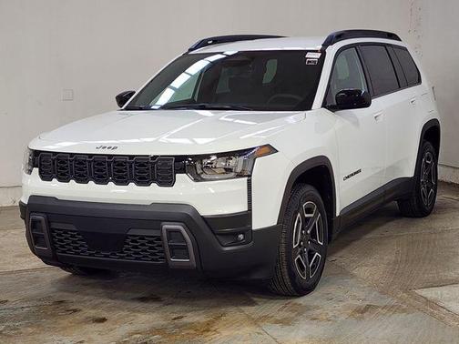 Bright White Clearcoat 2026 Jeep Cherokee Laredo 4x4