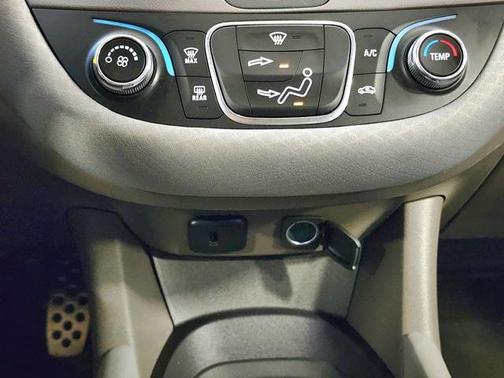 2017 Chevrolet Malibu 1LS