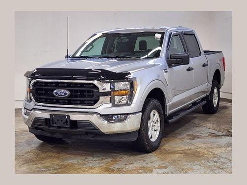 ICONIC SILVER METALLIC 2023 Ford F-150 XLT