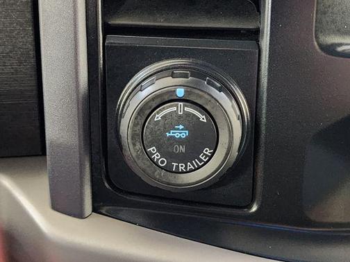 ICONIC SILVER METALLIC 2023 Ford F-150 XLT