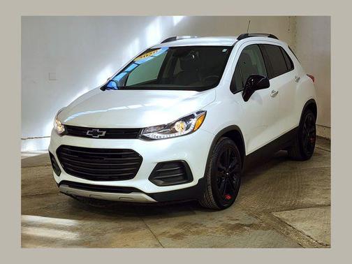 Summit White 2020 Chevrolet Trax LT