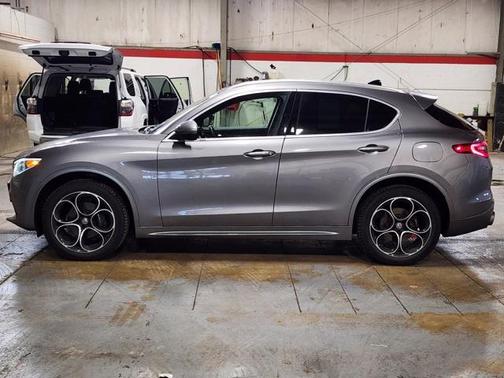 2020 Alfa Romeo Stelvio Ti Lusso