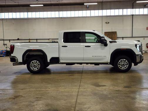 Summit White 2024 GMC Sierra 2500 Pro