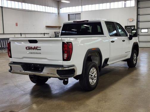 Summit White 2024 GMC Sierra 2500 Pro