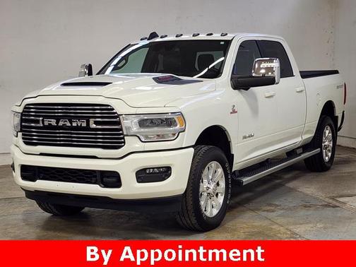 2023 RAM 3500 Laramie Crew Cab 4x4 6'4' Box