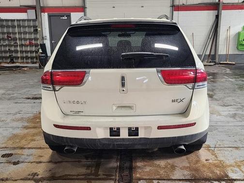 2012 Lincoln MKX Base