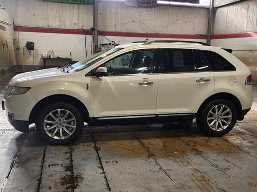 2012 Lincoln MKX Base
