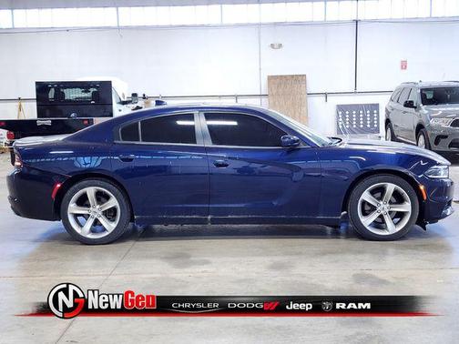 Contusion Blue Pearlcoat 2017 Dodge Charger SXT