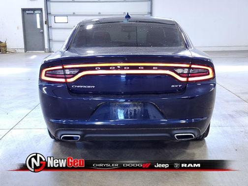 Contusion Blue Pearlcoat 2017 Dodge Charger SXT