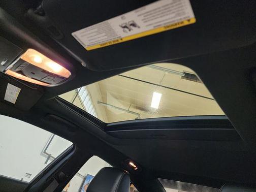 Granite Crystal Metallic Clearcoat 2014 Dodge Charger R/T