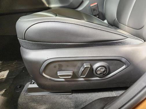 Copper Shino Metallic Clearcoat 2026 Jeep Grand Cherokee Limited